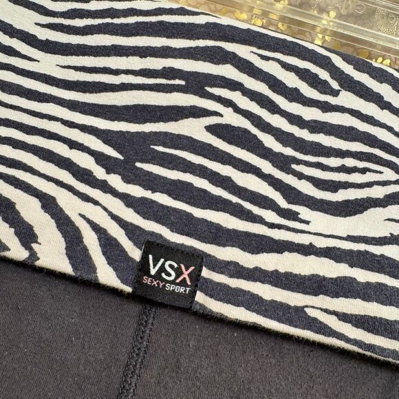 Y2K Victorias Secret VSX Fold Over Zebra Waistband Gray Flare Leggings Small - Picture 7 of 7